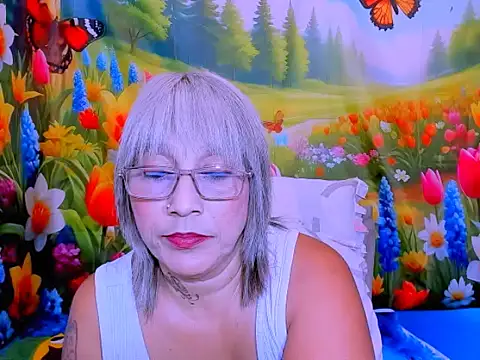 indianroxy webcam