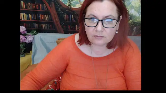 PlayfullMature webcam