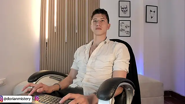 Dorianmistery2322_ webcam