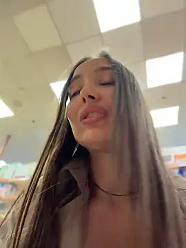 ICrazyOneIRL webcam