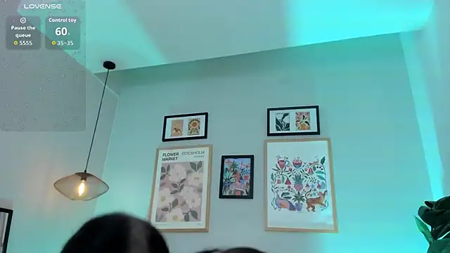 Tiffany_Low webcam