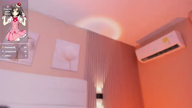 LisaLain webcam