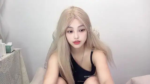 jiangjiang2005 live cam on StripChat