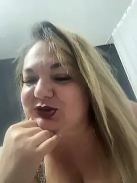 MikyVesela webcam