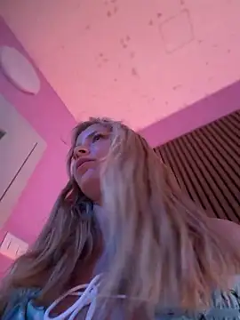 Watch AnastasiaAniess live on EroticFlix - High definition streams