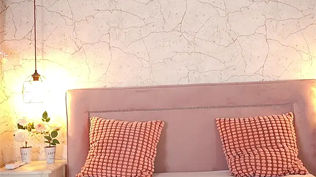 channelangeless (F young) - Wet fingers in my sweet pussy 🥵