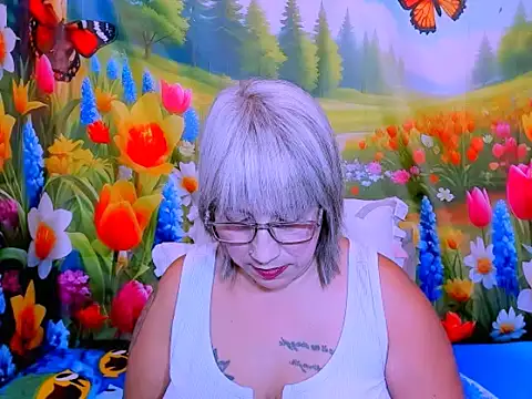 indianroxy webcam