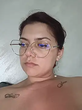 Noraa_me webcam