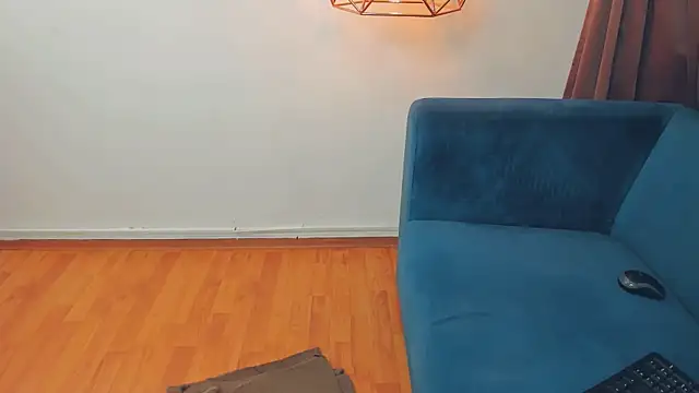 BrilliantGirll webcam