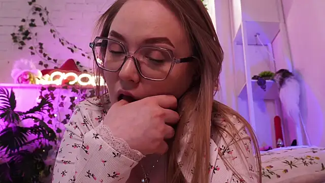 MonicaAsis webcam