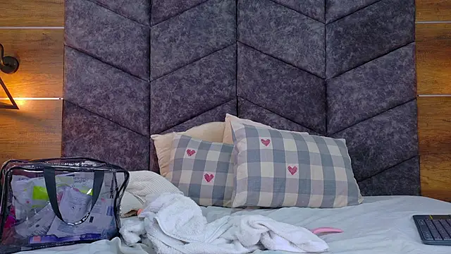 AnnieRouse__ webcam