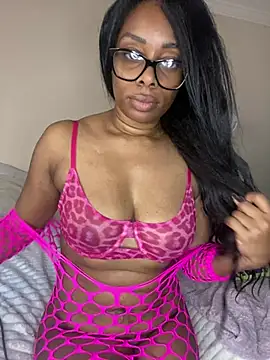 CaliBabiethe1 webcam
