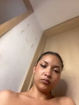 baby_lizy webcam