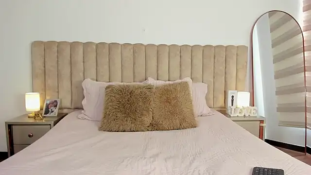 Sophie_Restrepo webcam