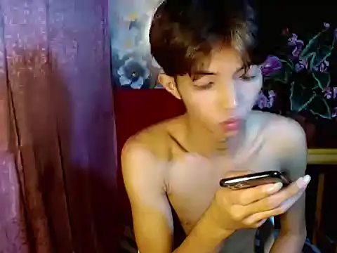 Twink_cristian27 webcam