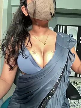 Watch Lisa_afreen live on EroticFlix - High definition streams