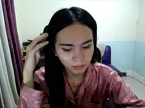 devine_goddess webcam