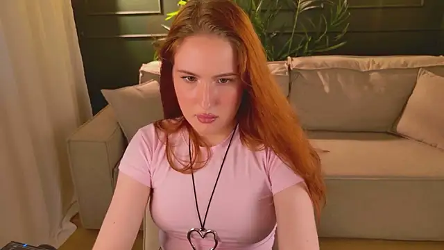 ChloeAster webcam