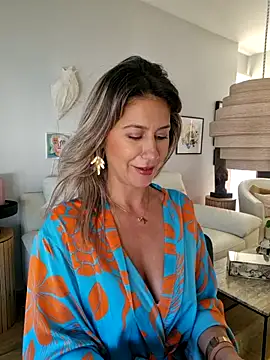 celynaross (Ask my age) - Squirt