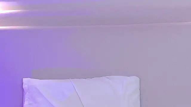 naomiklarc (F teen) - Good Morning Naomi 🌹