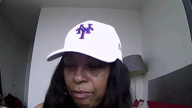 Watch MSweetLindaParks live on EroticFlix - High definition streams