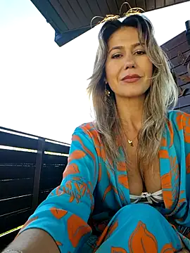 celynaross (Ask my age) - Squirt