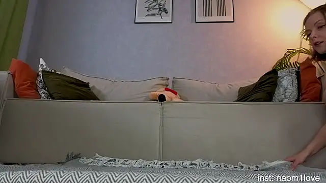 Naomi_Girly webcam