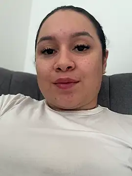 Pretty_Isadora webcam