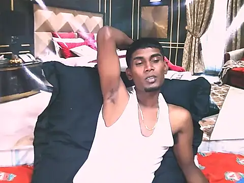 IndianThuggin webcam