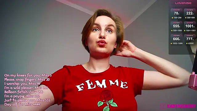 KinkyMissCherry webcam
