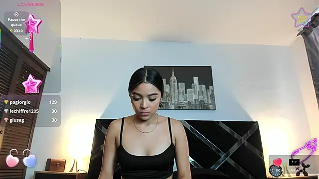 Nauthy_Nahomi
