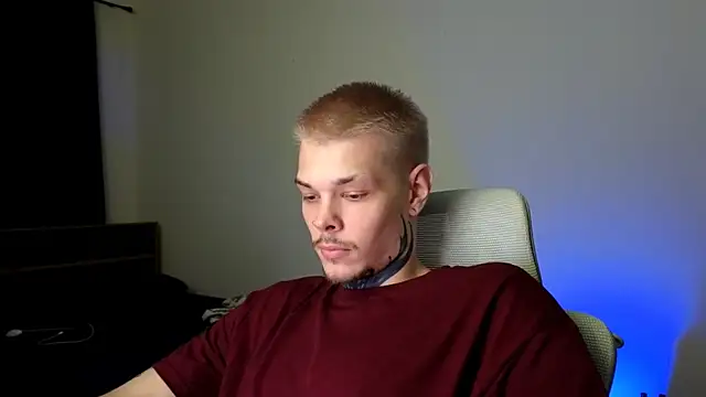DENIS_HERE live cam on StripChat
