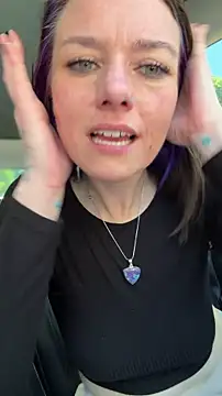 LadyLena1 webcam