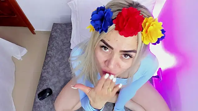 Luna_Marquez webcam