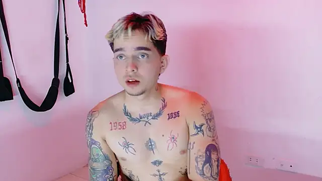 AliceandMax webcam