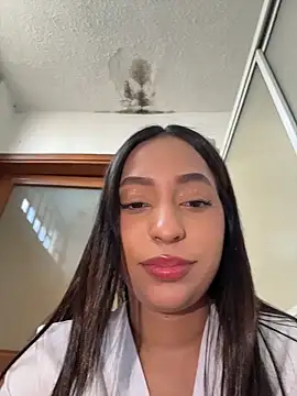 MiaCamille_ webcam