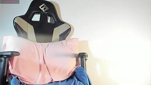 Kael_cassian webcam
