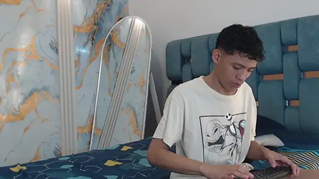 RONALDA_HOT26 webcam