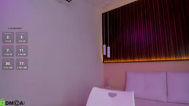 rebecaa_grey webcam