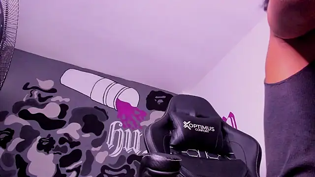 Bryxxxon webcam