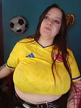 Lena_black_ webcam