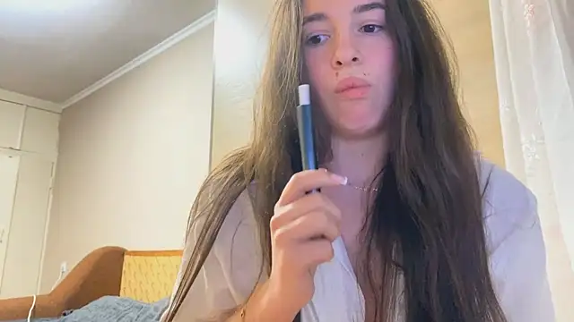 CarolineRu webcam