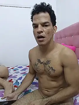 RyanyMax webcam