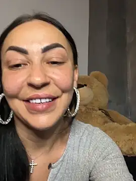 maiagold (F milf) - Ride dildo