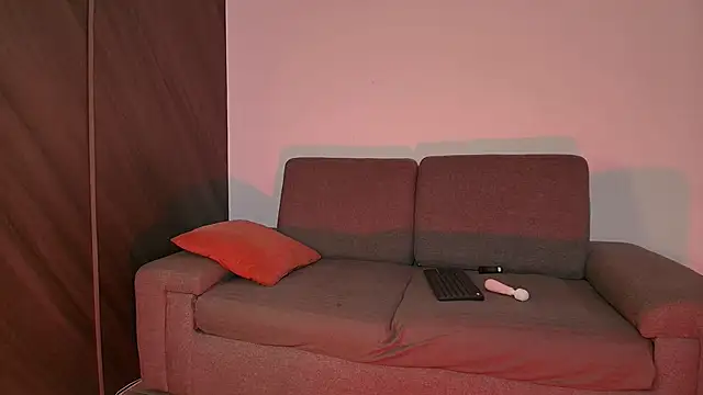 Alana_Petite_ webcam