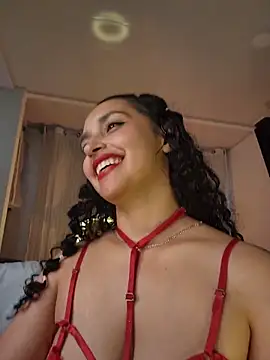 Lucy_Marin webcam