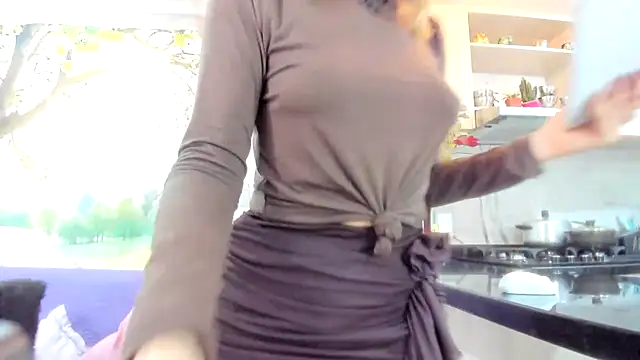ashleymilf_1 webcam