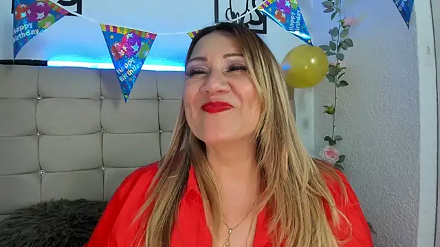 yayita_mature webcam