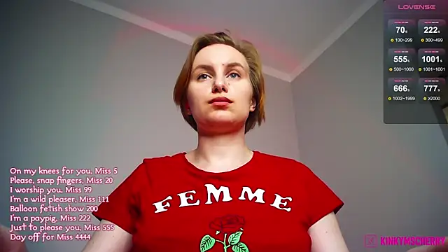 KinkyMissCherry webcam
