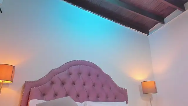 Mia_Culpa live sex cam